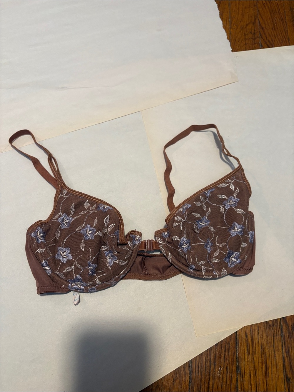 Vtg Well Worn Lily of France Brown Floral Embroidery Underwire Bra w/Front Clasp